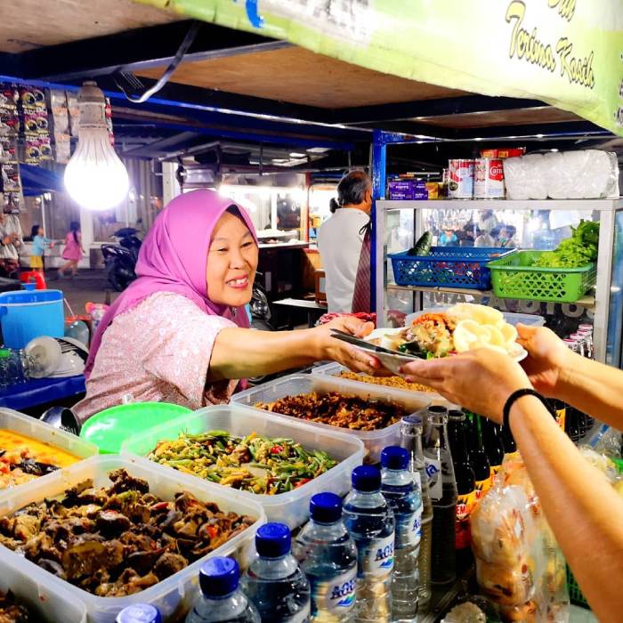 Sự hòa quyện đa văn hóa tạo nên bản sắc ẩm thực Indonesia