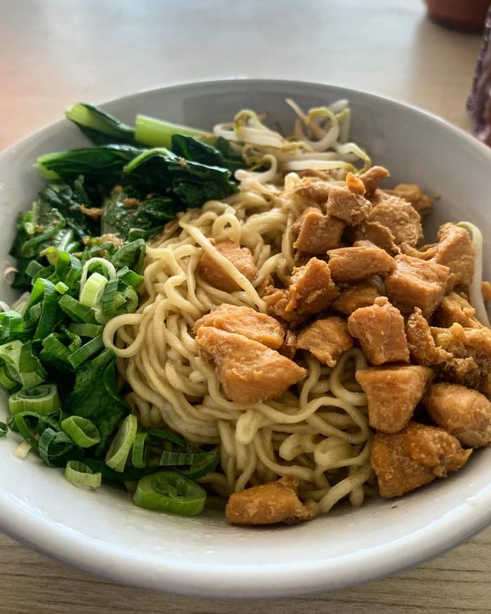 Checklist ẩm thực Indonesia -10 món ngon "quốc hồn quốc túy"