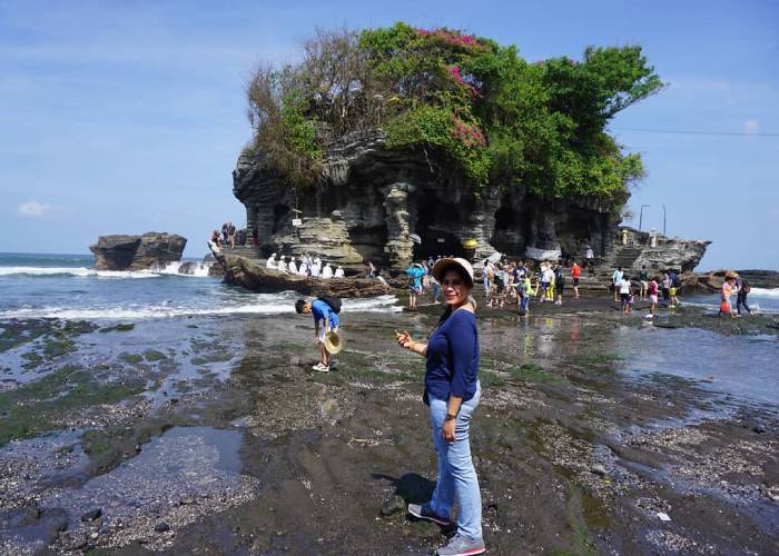 Đền Tanah Lot – Ngôi đền trên biển đẹp huyền ảo của Bali