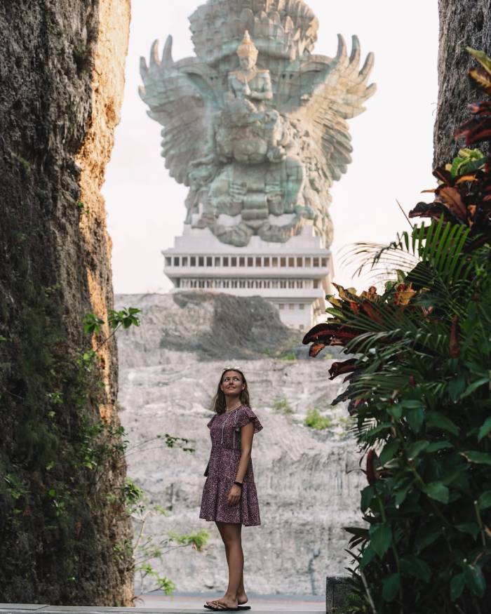 Khám phá đền Uluwatu linh thiêng- Lạc bước giữa biển trời Bali