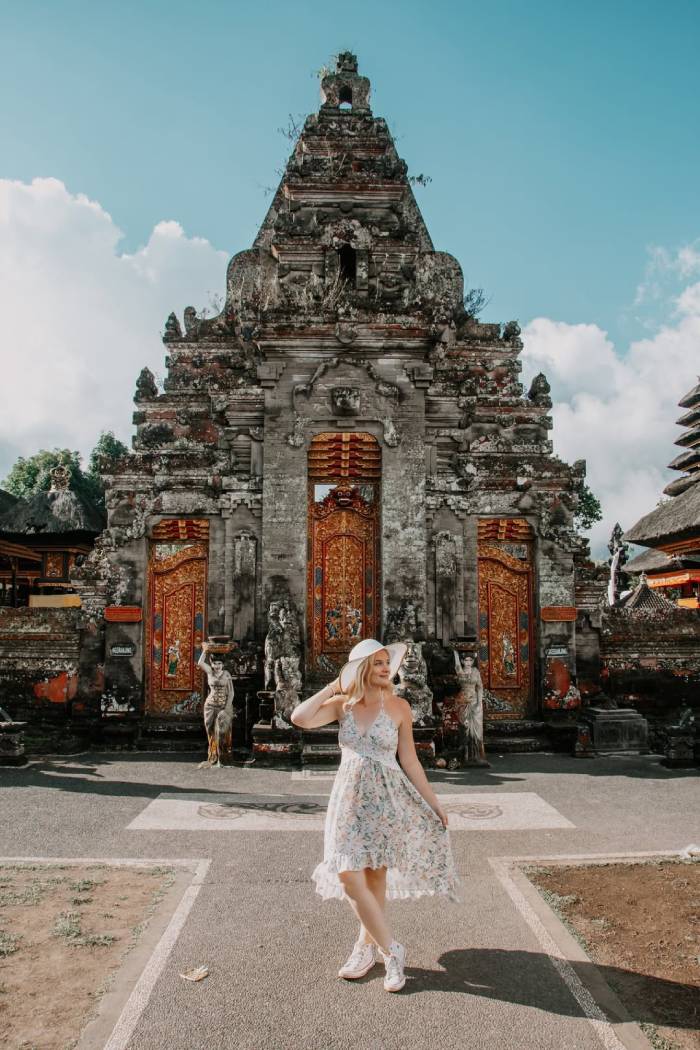 Khám phá đền Ulun Danu Bratan Bali – Ngôi đền nổi giữa hồ