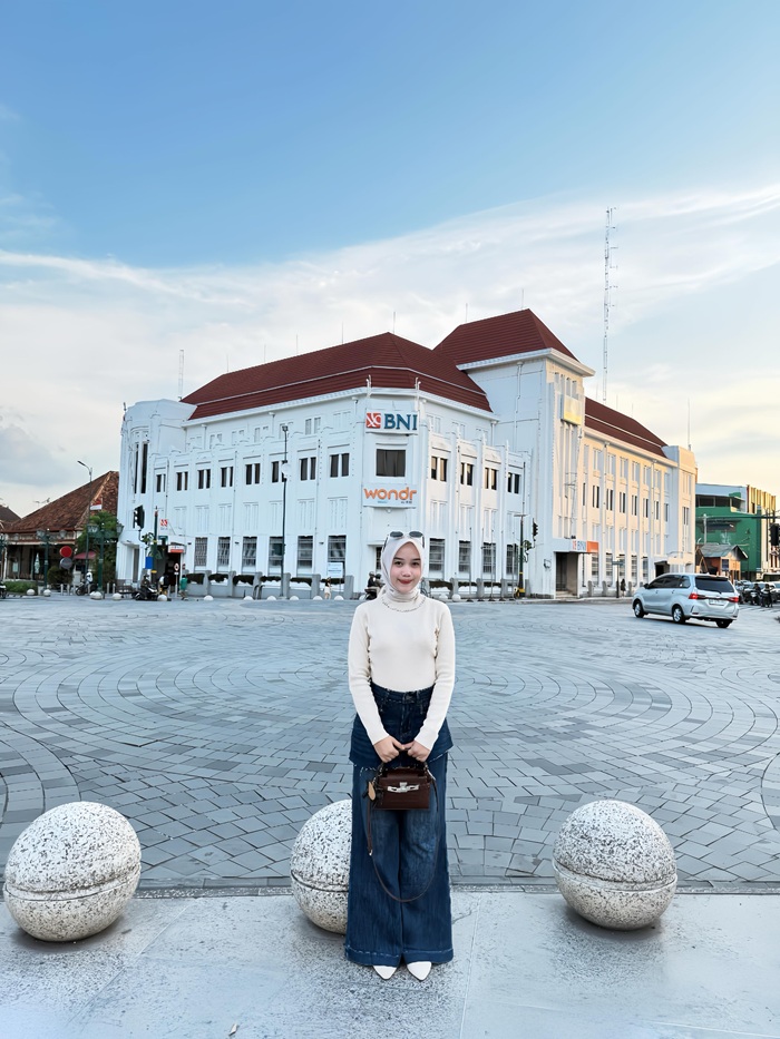 Chọn khu vực lưu trú thuận tiện di chuyển tại thành phố Yogyakarta. Nguồn: dindaasari._