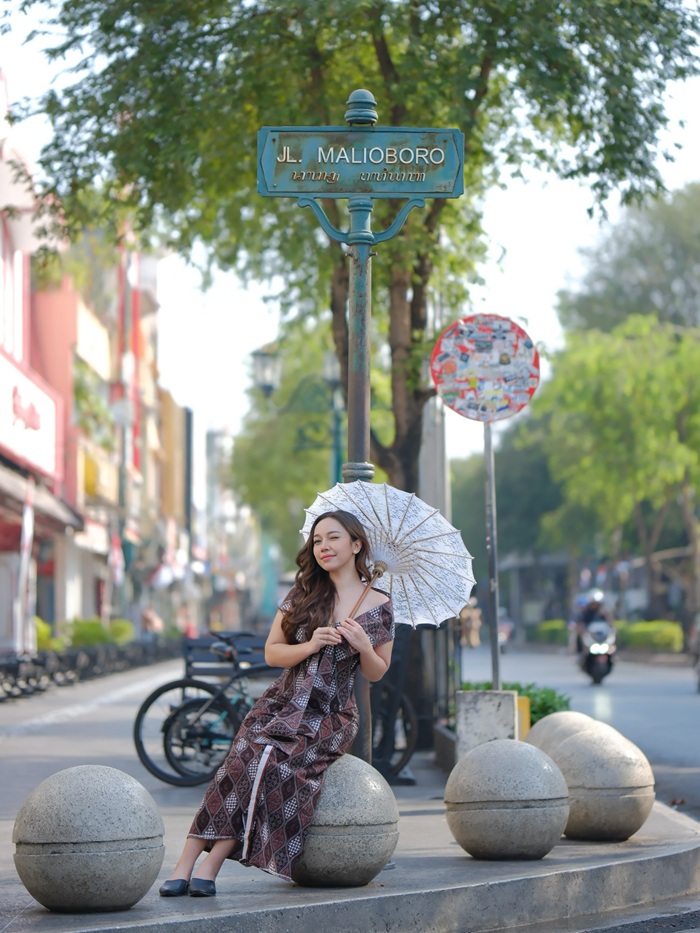 Checkin phố Malioboro tuyến đường trung tâm sầm uất khi du lịch Yogyakarta. Nguồn: praditaayvi