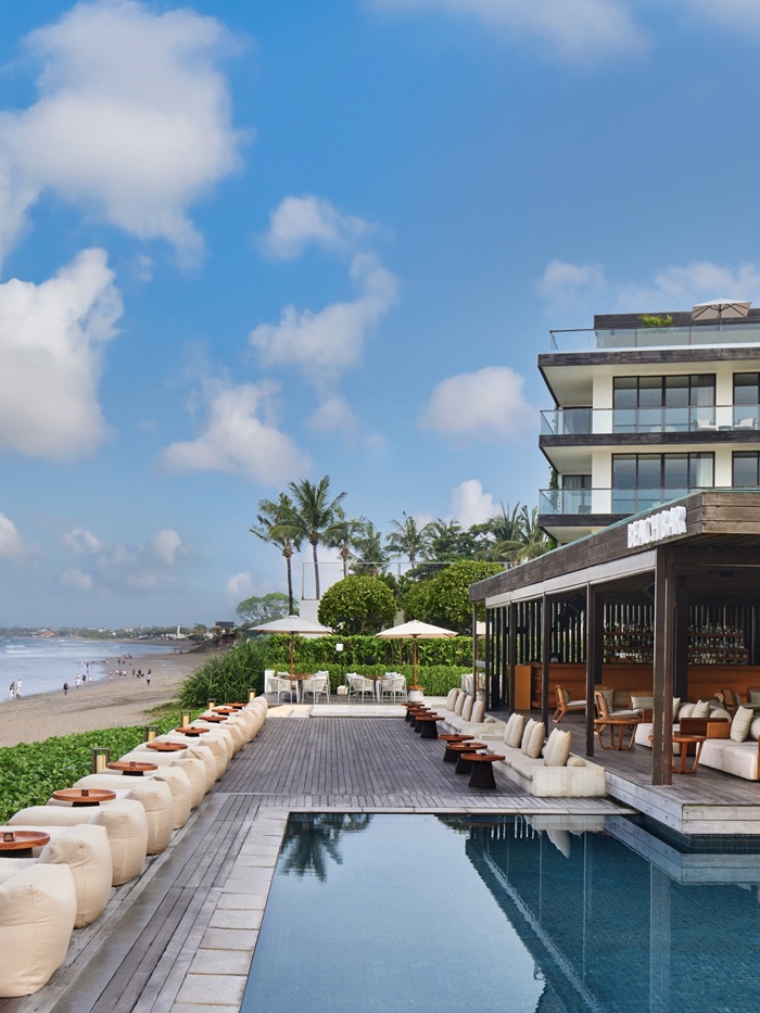 Phong cách thiết kế tối giản nhưng tinh tế của Alila Seminyak. Nguồn: alilaseminyak và beachbarseminyak